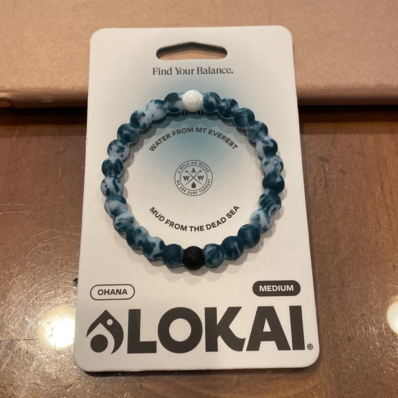 Beautiful Brandi new lokai bracelet size med blue marble - Picture 5 of 6